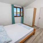 Apartment Sanda Razanj