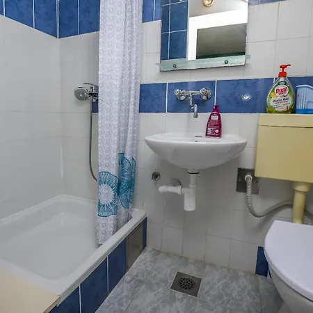 Sanda Appartement Ražanj